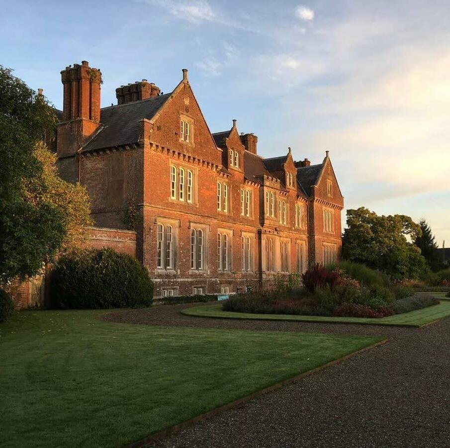 Mogue'S Cottage At Wells House & Gardens Wexford Dış mekan fotoğraf